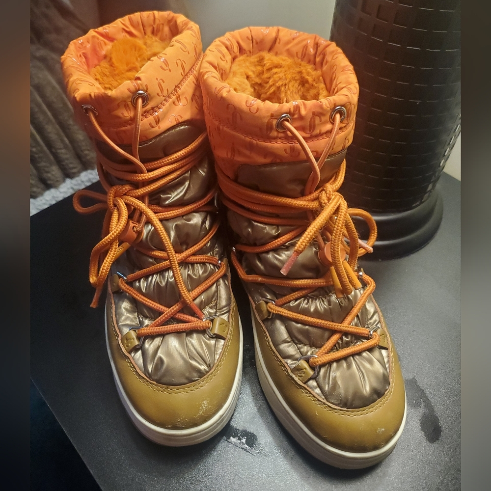 Warm boots with fur for kid. Size 34.JIMMY CHOO. - Picture 6 of 6